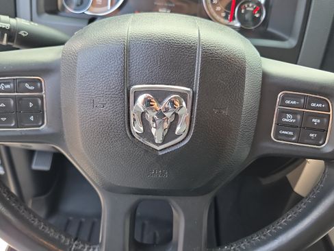 Used 2018 RAM 1500 Big Horn RWD image 19