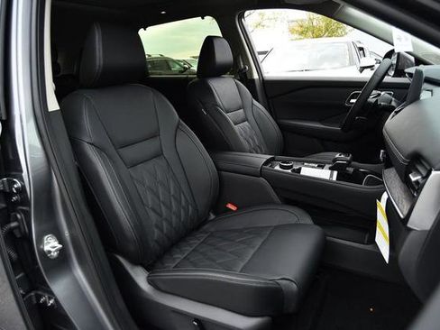 New 2026 Nissan Rogue Platinum w/ Platinum Premium Package image 23