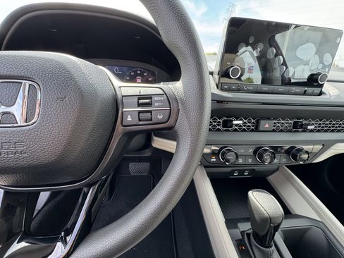 New 2026 Honda Accord SE image 23