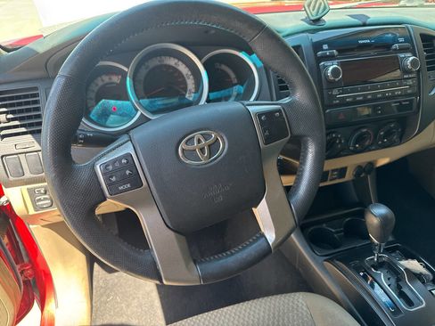 Used 2012 Toyota Tacoma PreRunner w/ Convenience Pkg RWD image 21