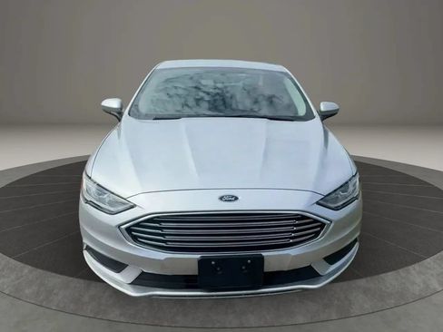Used 2018 Ford Fusion S FWD image 2