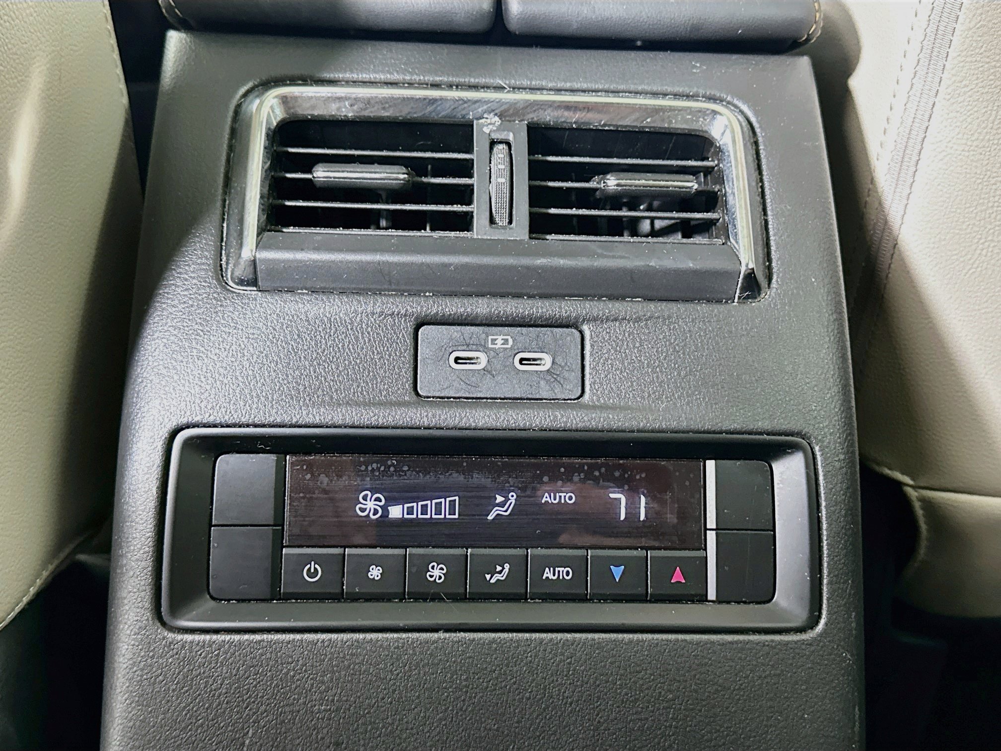 Used 2024 MAZDA CX-90 Plug-In Hybrid w/ Premium Pkg AWD/4WD image 29