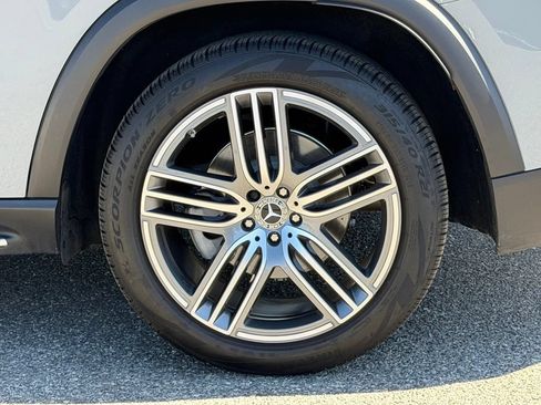 Used 2026 Mercedes-Benz GLS 450 4MATIC image 15