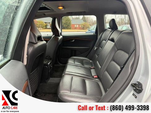 Used 2010 Volvo XC70 3.2 image 16