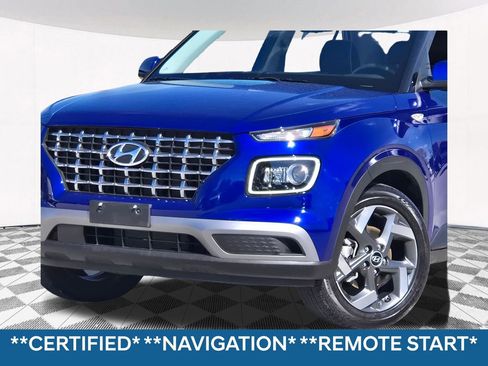 Certified 2023 Hyundai Venue Limited FWD image 2