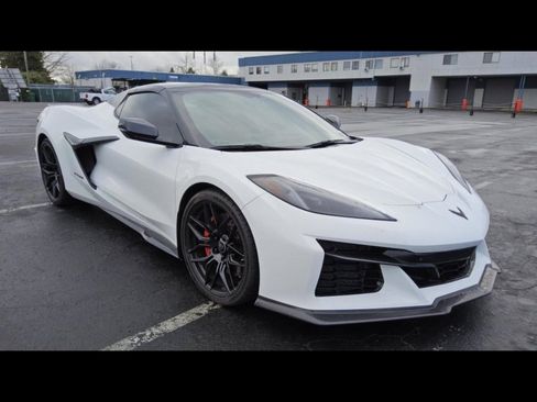 Used 2023 Chevrolet Corvette Z06 w/ LPO, Roadside Safety Package image 6