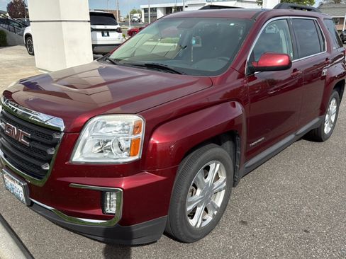 Used 2017 GMC Terrain SLE w/ Convenience Package image 3