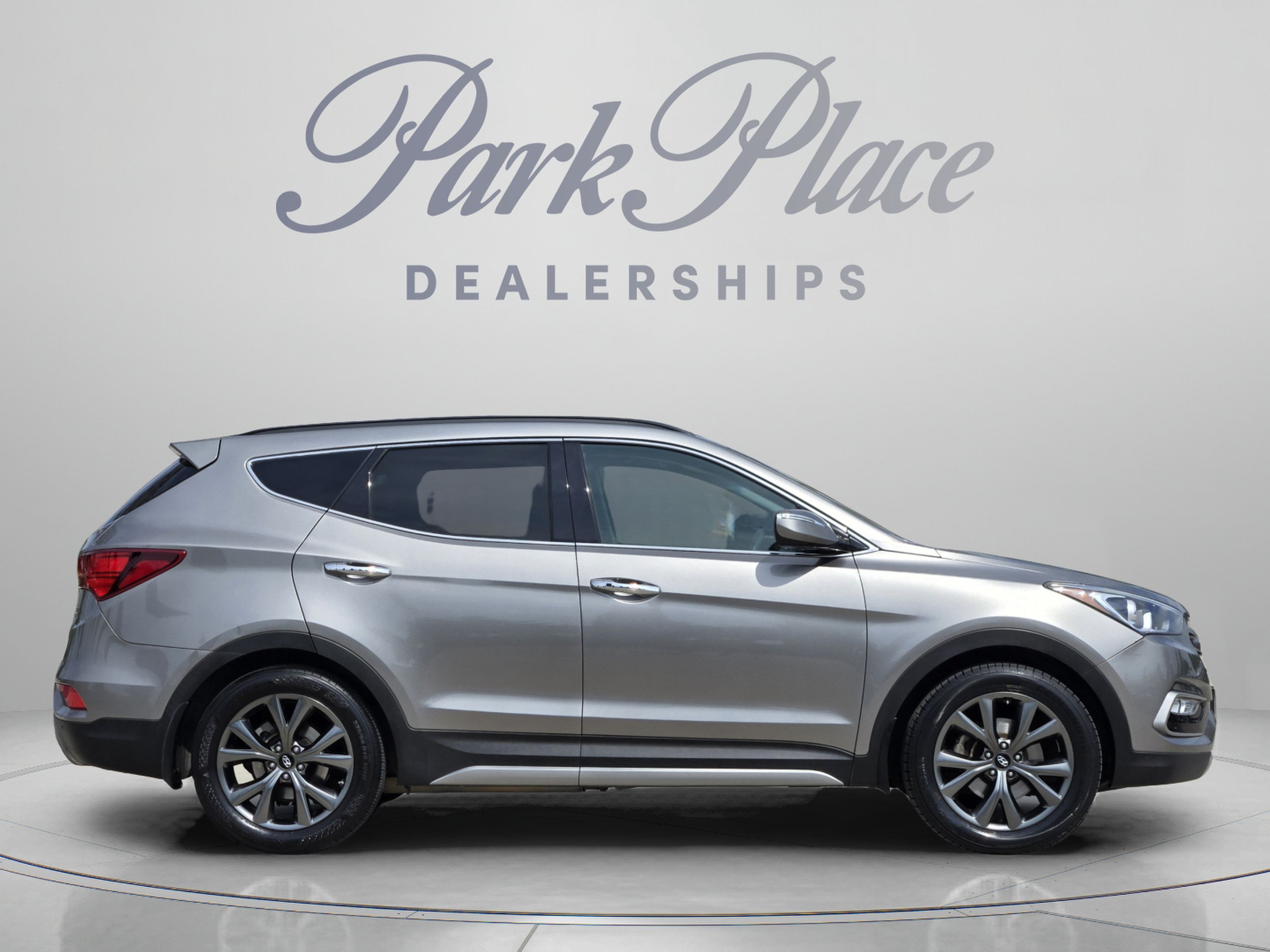 Used 2017 Hyundai Santa Fe Sport FWD image 6