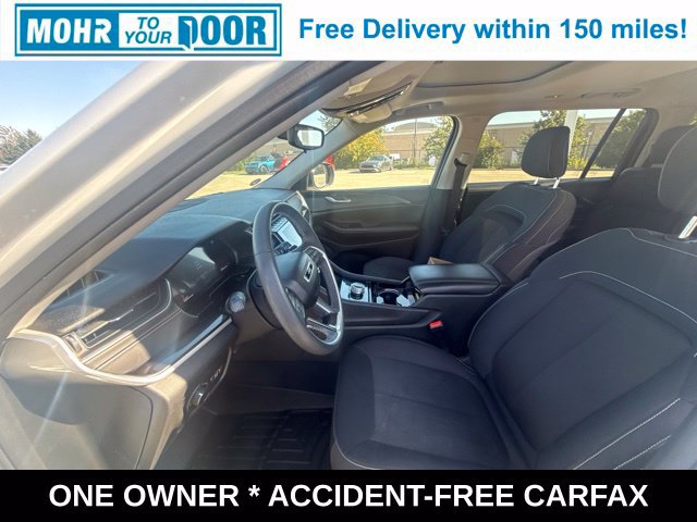 Used 2023 Jeep Grand Cherokee L Laredo AWD/4WD image 17