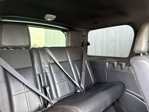 Used 2014 Lincoln Navigator 2WD image 41