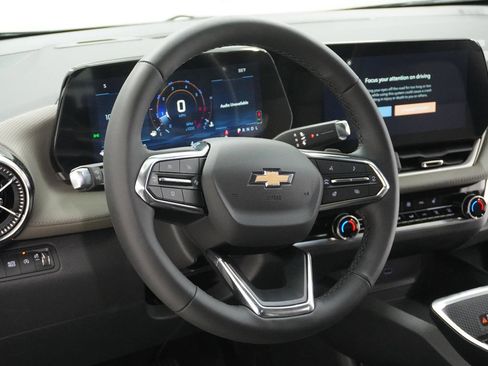 New 2026 Chevrolet Equinox LT w/ Convenience Package II image 19