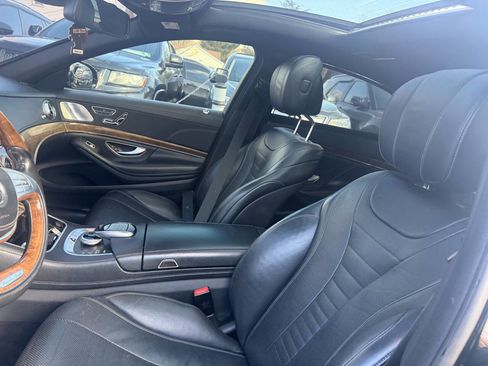 Used 2015 Mercedes-Benz S 550 4MATIC Sedan w/ Sport Package image 15