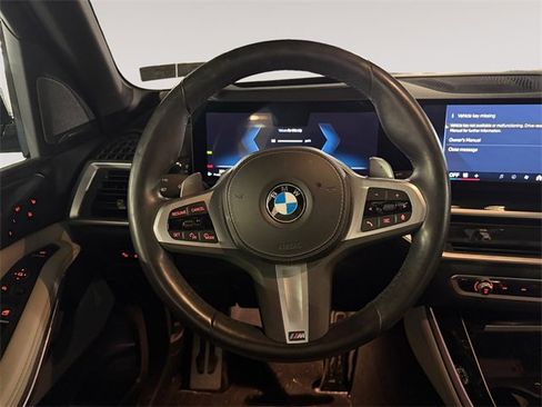 Used 2024 BMW X5 xDrive40i w/ M Sport Package image 12