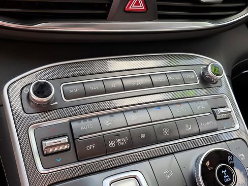 Used 2021 Hyundai Santa Fe SEL Premium image 24