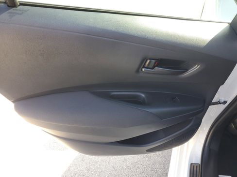 Certified 2025 Toyota Corolla LE image 14