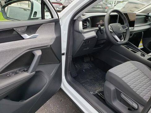 New 2026 Volkswagen Tiguan S AWD/4WD image 6