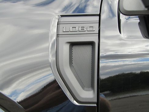 New 2025 Ford Maverick Lobo AWD/4WD image 9
