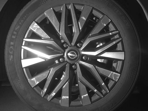 Used 2025 Nissan Altima 2.5 SV image 13