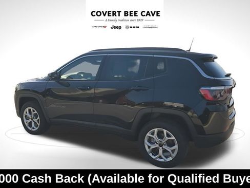 New 2026 Jeep Compass Latitude image 7