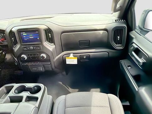 Used 2025 GMC Sierra 1500 Pro w/ Graphite Edition AWD/4WD image 17