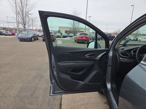Used 2019 Buick Encore Preferred image 12