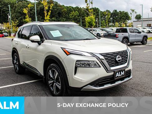 Used 2023 Nissan Rogue Platinum w/ Platinum Premium Package FWD image 3