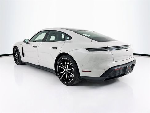 Certified 2023 Porsche Taycan image 3