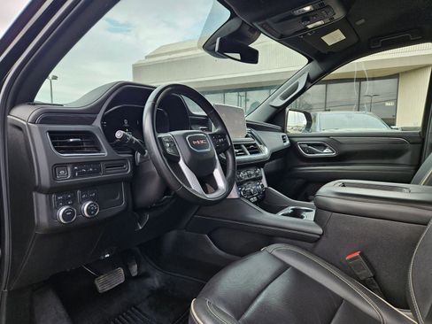 Used 2024 GMC Yukon SLT image 10