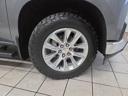 Used 2021 Chevrolet Silverado 1500 LTZ AWD/4WD image 7