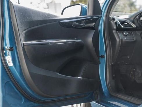 Used 2021 Chevrolet Spark LT image 31