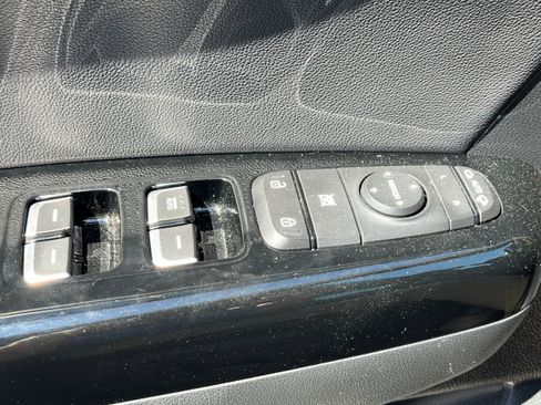 Used 2022 Kia Sportage Nightfall Edition w/ Nighfall AWD Premium Package image 23