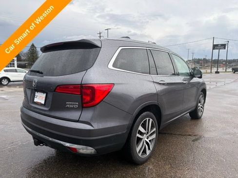 Used 2017 Honda Pilot Touring image 5