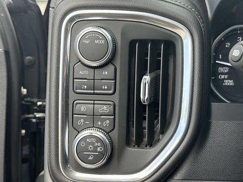 Used 2021 GMC Sierra 1500 SLT w/ SLT Premium Plus Package AWD/4WD image 28