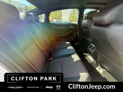 Used 2020 Honda Accord Sport image 18