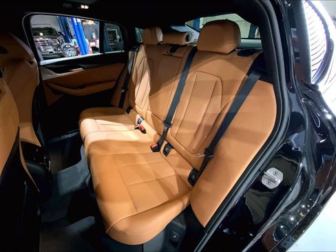 Used 2024 BMW X4 xDrive30i w/ Premium Package image 21