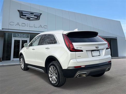 Used 2021 Cadillac XT4 Premium Luxury image 5