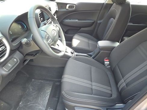 New 2026 Hyundai Venue SEL image 4