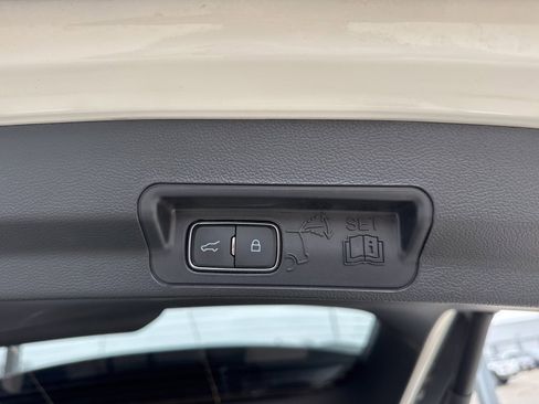 Certified 2023 Ford Explorer Limited w/ Limited Technology Package image 41