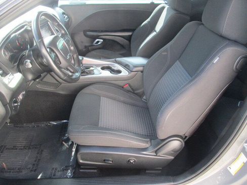 Used 2019 Dodge Challenger SXT w/ Blacktop Package RWD image 9