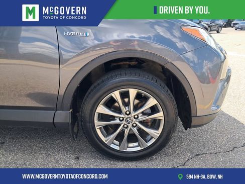 Used 2017 Toyota RAV4 Limited w/ Carpet Mat Package AWD/4WD image 10