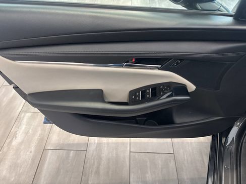 Used 2023 MAZDA MAZDA3 s FWD image 22