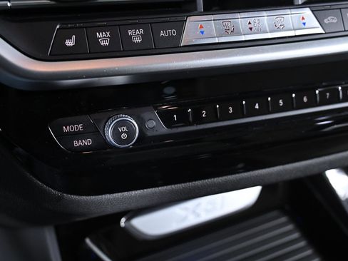 Used 2022 BMW X3 xDrive30i w/ M Sport Package 2 image 19