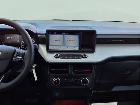 Used 2023 Ford Maverick XLT FWD image 15