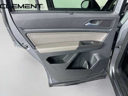 Used 2022 Volkswagen Atlas SE image 30