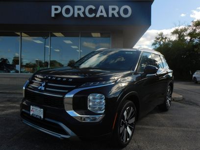 New 2025 Mitsubishi Outlander AWD
