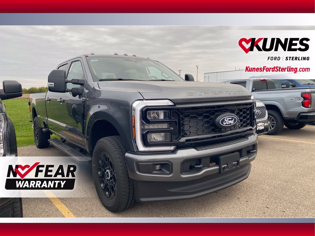 New 2027 Ford F350 Lariat w/ Black Appearance Package AWD/4WD image 1