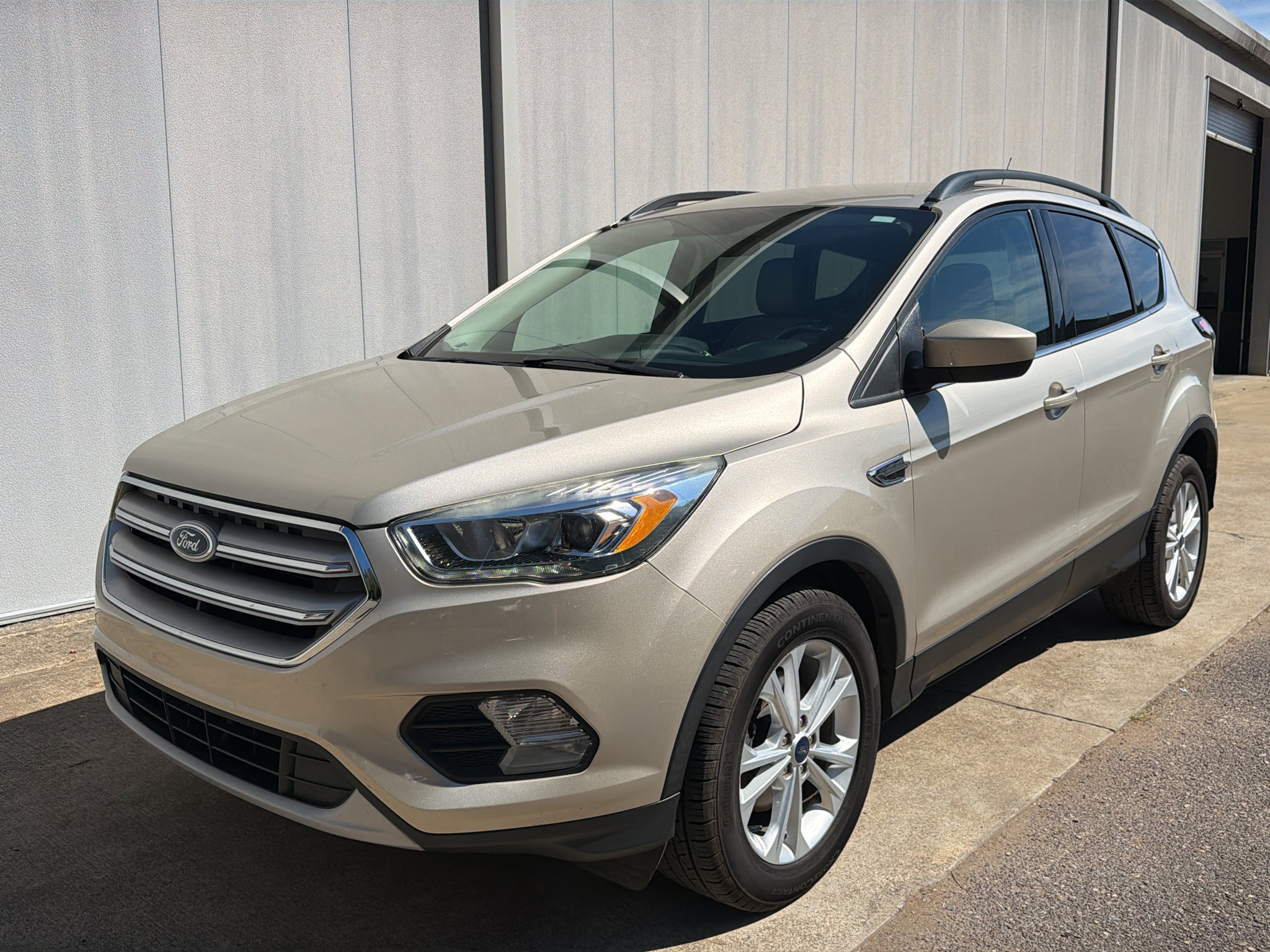 Used 2018 Ford Escape SEL FWD image 6