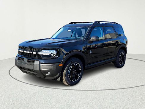 New 2025 Ford Bronco Sport Outer Banks image 2