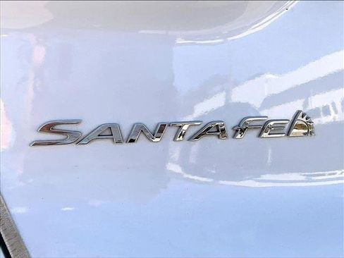 Used 2021 Hyundai Santa Fe SE image 29