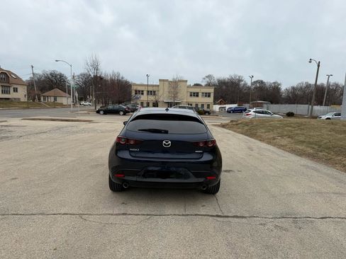Used 2019 MAZDA MAZDA3 Hatchback w/ Premium Package image 5